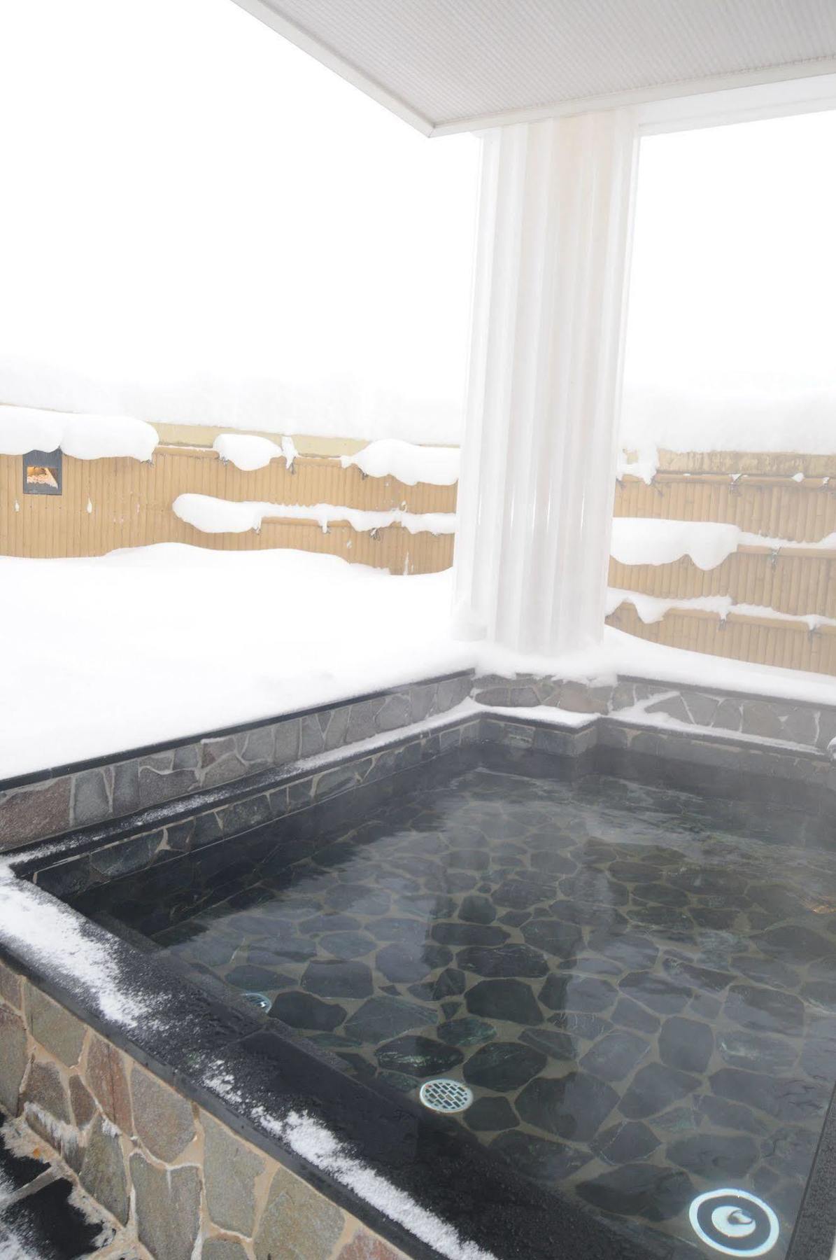 Hotel Bonfire Hakuba Dış mekan fotoğraf